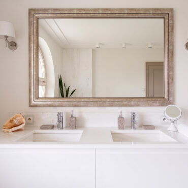 White-vanity-2-sinks