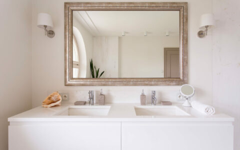 White-vanity-2-sinks